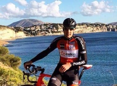 Ciclista de 22 anos passa mal em prova e morre no hospital na França