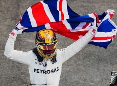 Chefe da Mercedes acredita que Hamilton pode ir para Ferrari