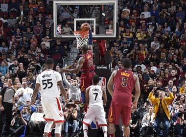LeBron James alcança recorde histórico ao comandar vitória do Cavaliers sobre Raptors