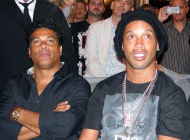 Ronaldinho e seu irmão Assis têm seus passaportes apreendidos pela Justiça do RS