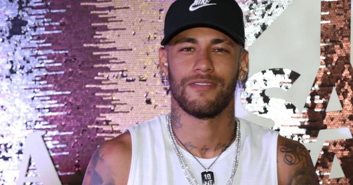 Neymar curte Carnaval do Rio e vira alvo da imprensa internacional