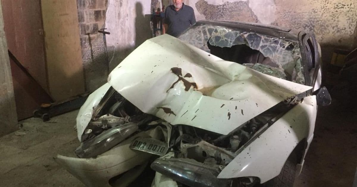 Filho de Dener quer reformar carro que pai sofreu acidente: 'Ele amava muito'
