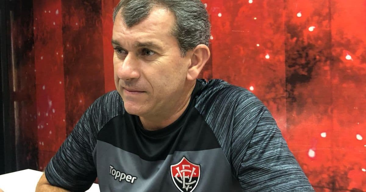 Após revés para o São Bento, Vitória demite técnico Cláudio Tencati