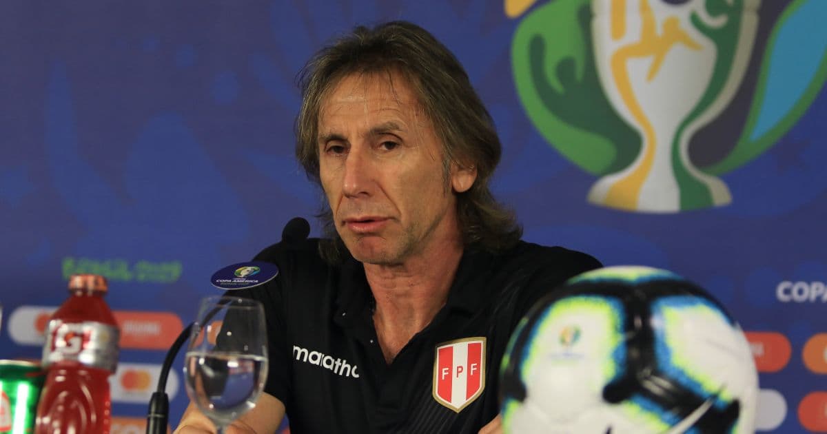 Gareca reconhece que Peru precisa melhorar e crê em classificação sobre o Uruguai