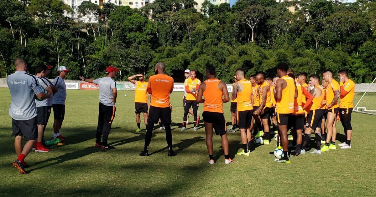Zé Ricardo fecha treino no Barradão, mas define time para enfrentar o Bahia; veja