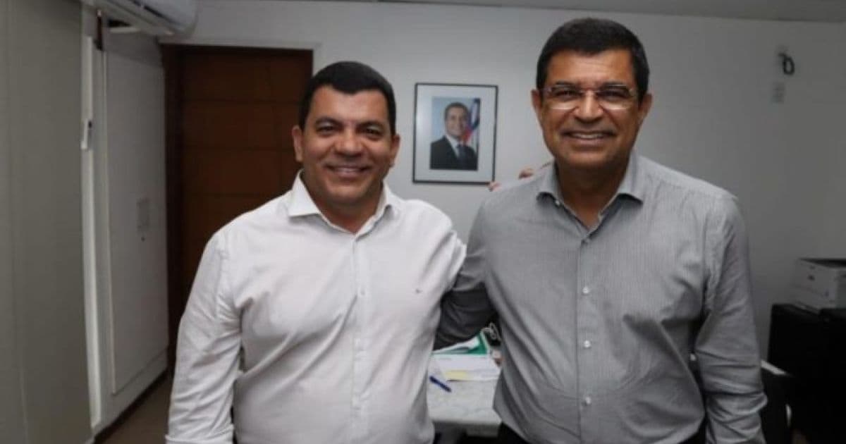 Após reunião com Setre, prefeito de Juazeiro confirma troca do gramado do Adauto Moraes