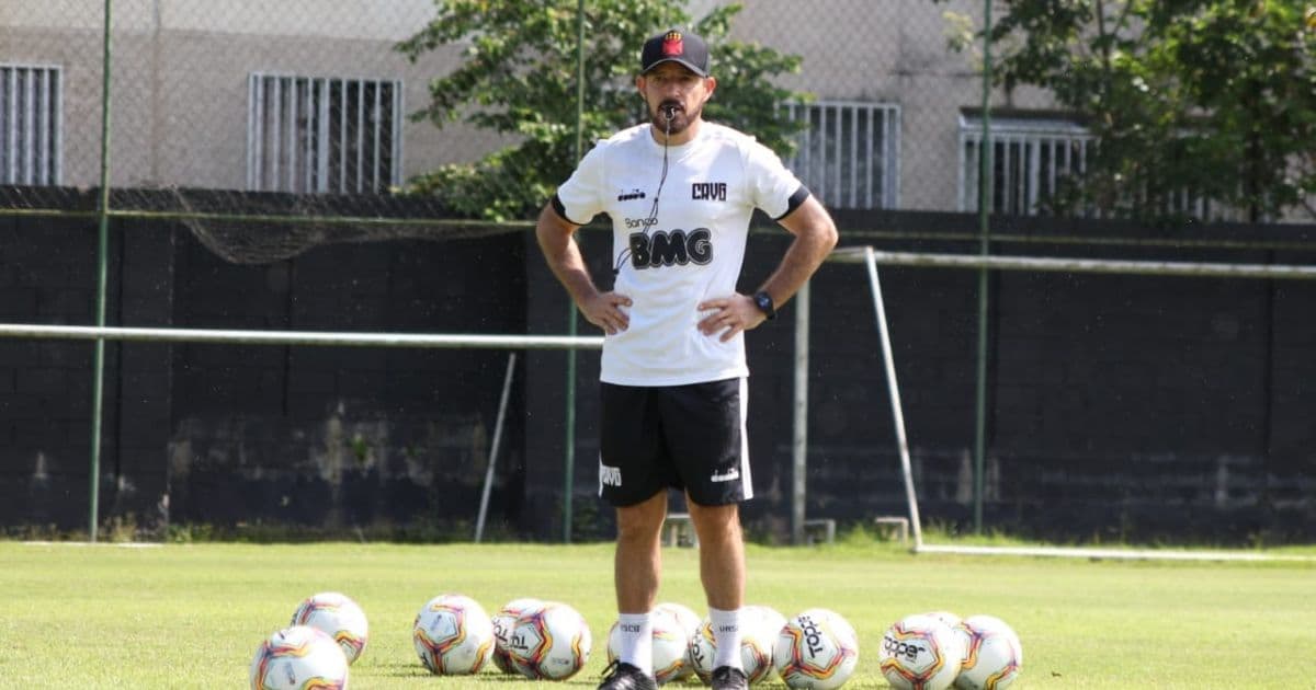 Ramon Menezes é efetivado como técnico do Vasco