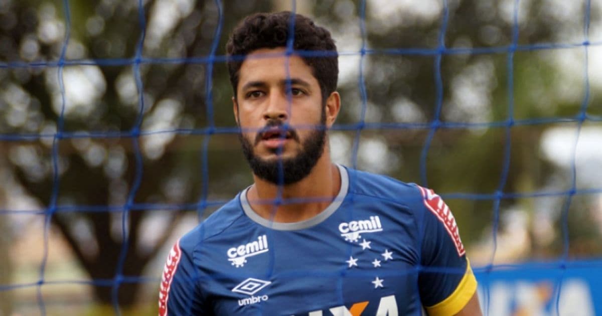 Cruzeiro anuncia que o zagueiro Léo foi diagnosticado com Covid-19