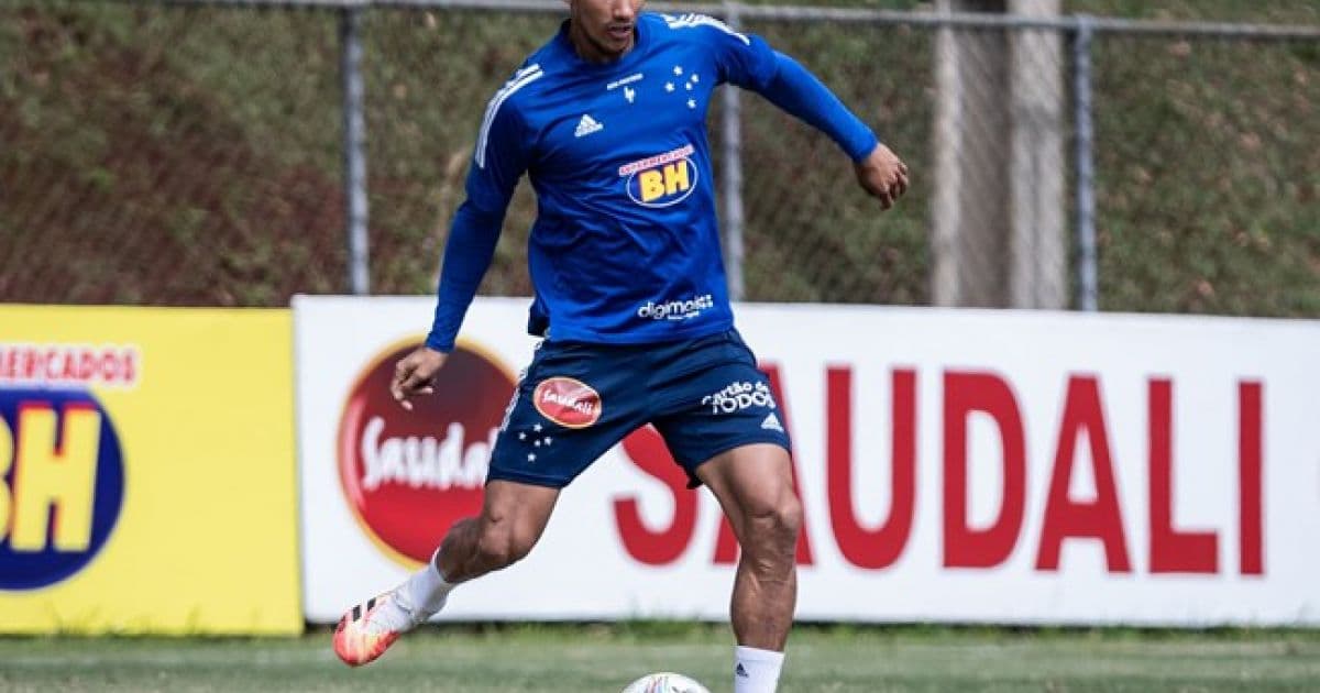 Lesionado, volante Henrique desfalca Cruzeiro em jogo contra o Vitória 