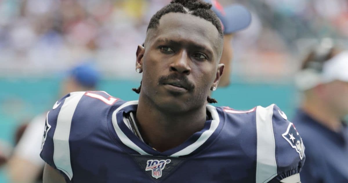 NFL: Buccaneers, de Tom Brady, contrata jogador acusado de estupro