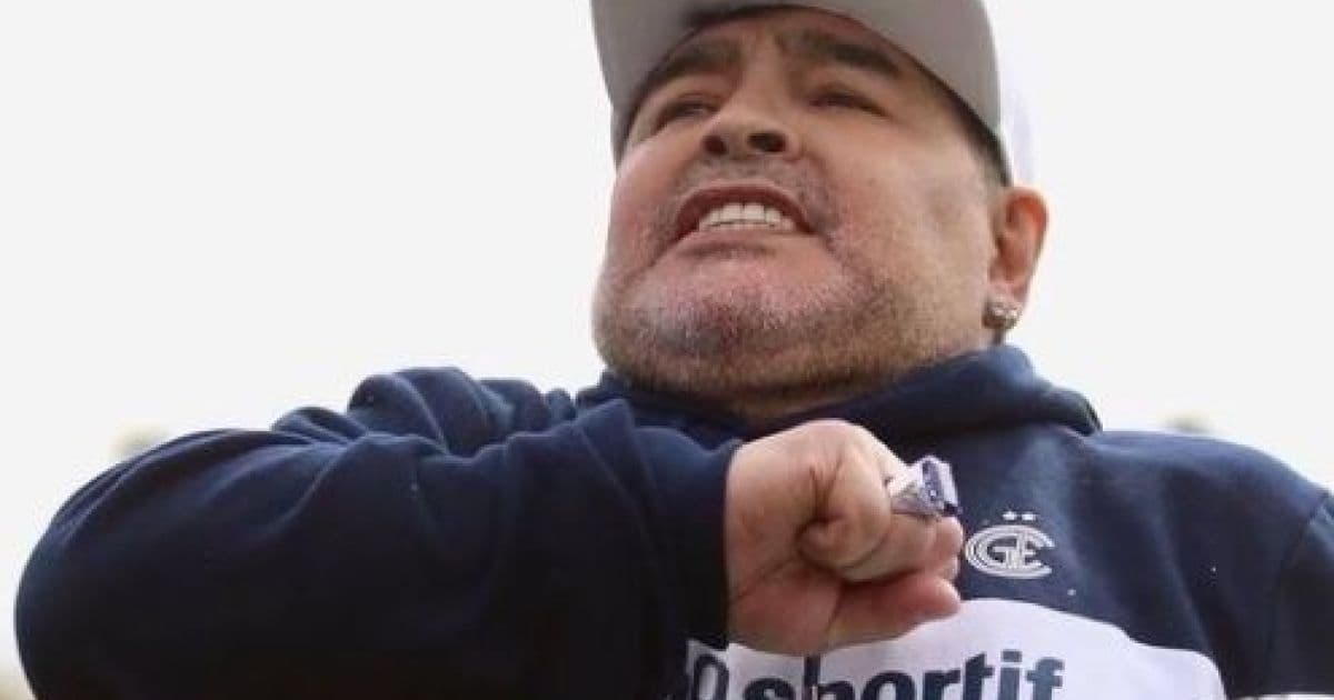 Autópsia preliminar de Maradona registra que craque morreu em decorrência de infarto