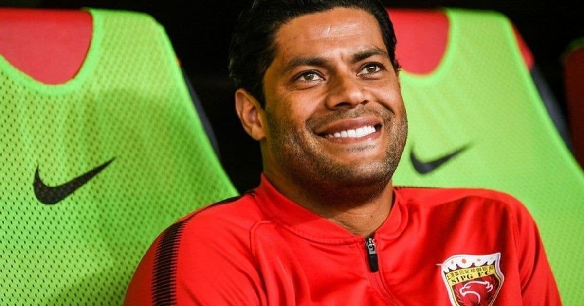 Palmeiras monitora saída do atacante Hulk do futebol chinês