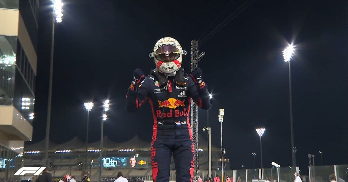 Verstappen vence Mercedes no último GP da Fórmula 1 de 2020