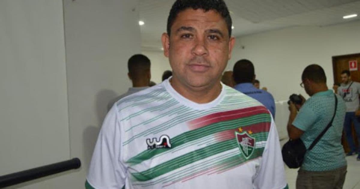 Pastor Tom renuncia à presidência do Fluminense de Feira