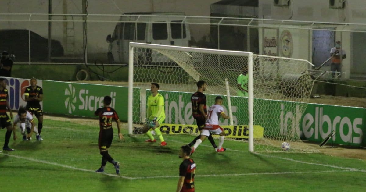 Árbitro relata que Sport se recusou a reiniciar jogo contra Juazeirense após apagão