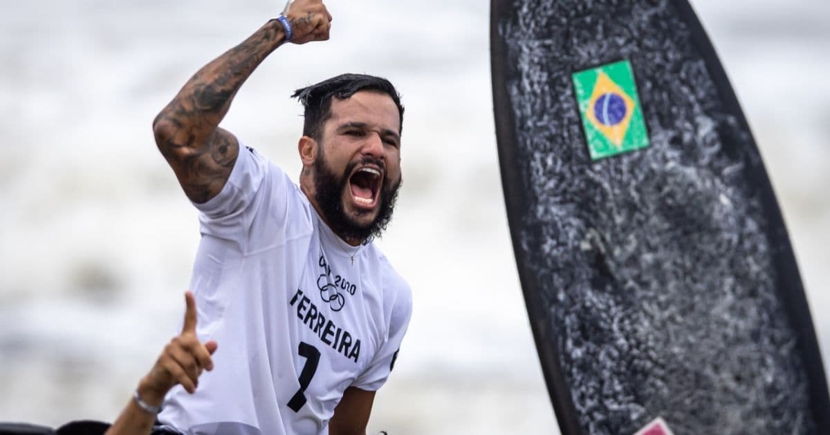 Ítalo Ferreira supera japonês e conquista o ouro para o Brasil no surfe