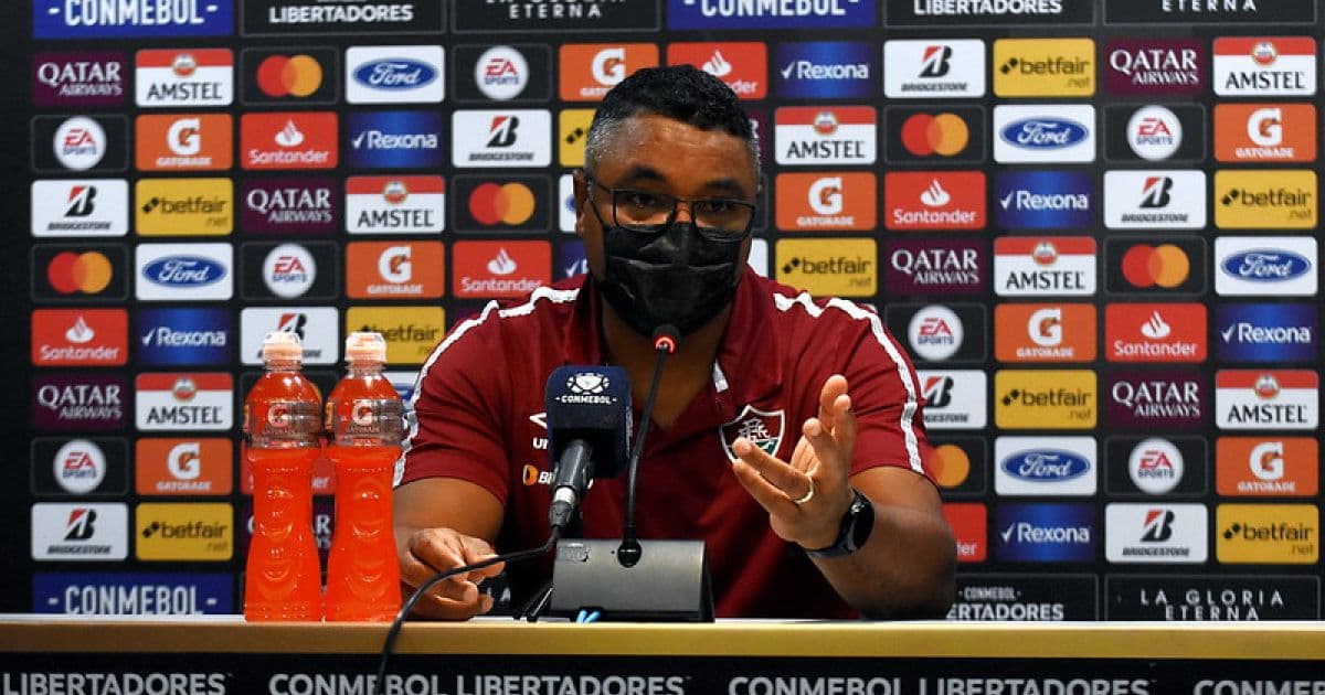 Após eliminação do Flu na Libertadores, Roger diz não se preocupar com pressão externa