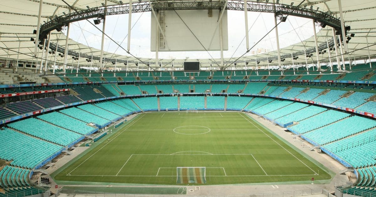 Governo publica autorização para retorno do público aos estádios; confira regras