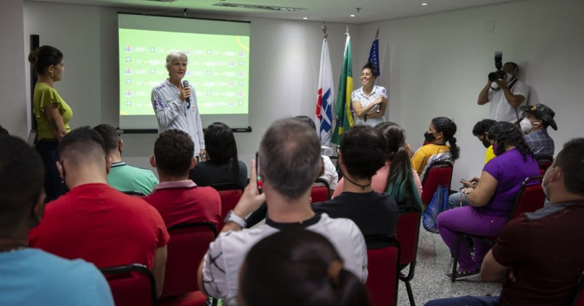 CBF realiza Workshop da Seleção Feminina durante passagem por Manaus