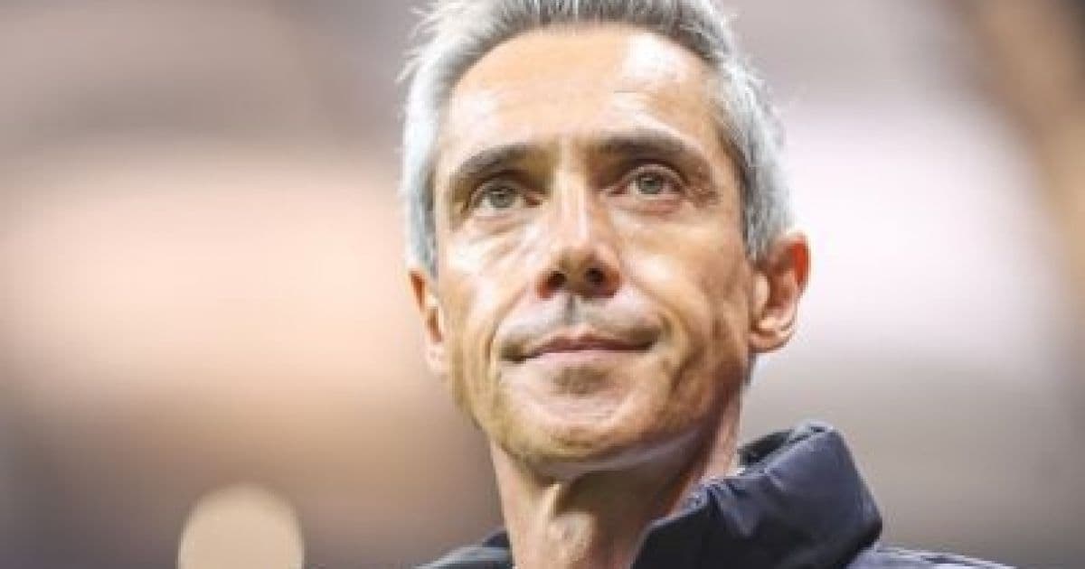 Flamengo encaminha a contratação do português Paulo Sousa, técnico da Polônia