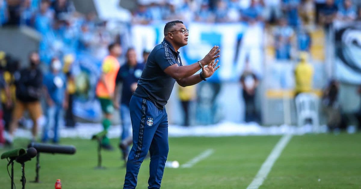 Roger Machado entra para a história ao conquistar o 1º título como técnico do Grêmio