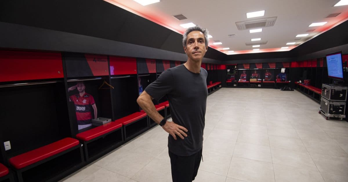 Paulo Sousa mostra desconforto com especulação de retorno de Jesus ao Flamengo