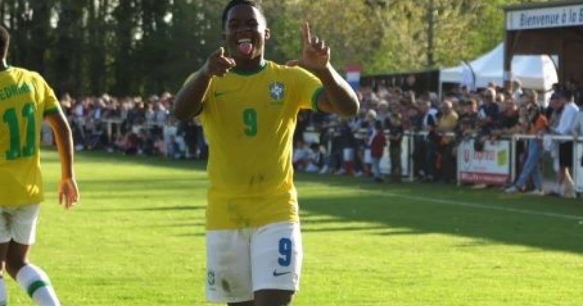 Endrick, do Palmeiras, se destaca em jogo da seleção sub-17 contra a Holanda