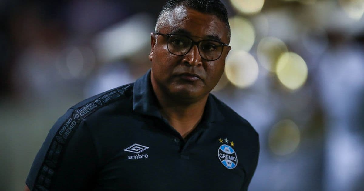 Após vitória do Grêmio, Roger relata insultos a família: 'Me senti extremamente ofendido'