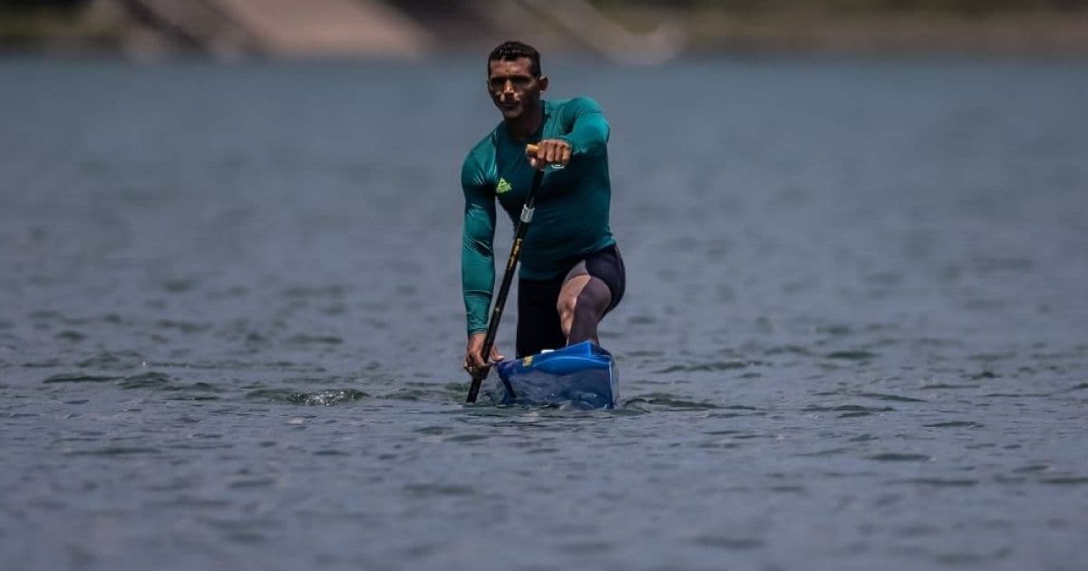 Copa do Mundo de Canoagem: Isaquias Queiroz avança nas duas provas do dia 