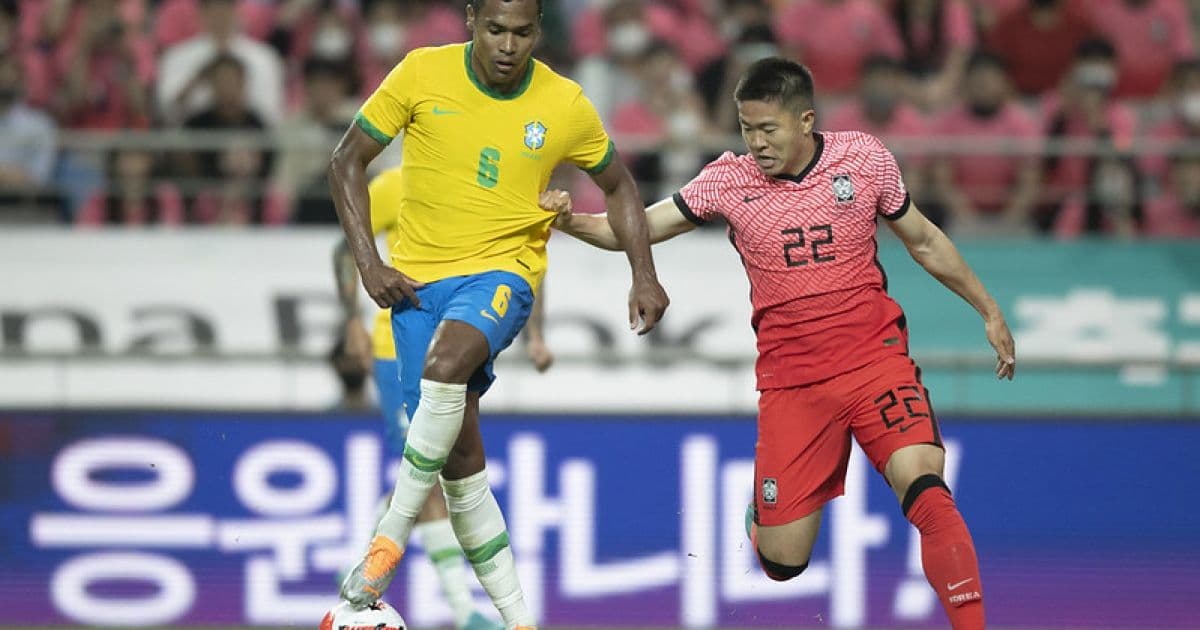 Destaque na goleada do Brasil, Alex Sandro comenta atuação: 'Sempre fui de apoiar'
