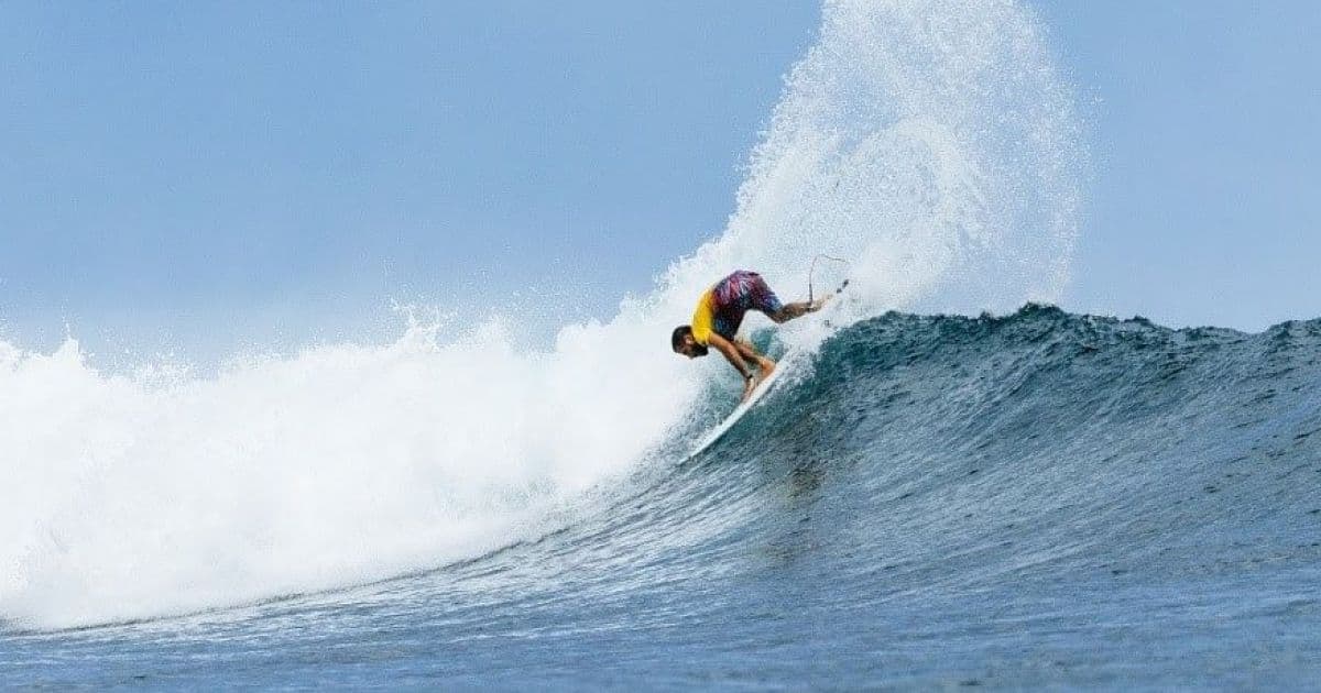 Filipinho é vice-campeão em G-Land, mas segue na liderança do mundial de surfe