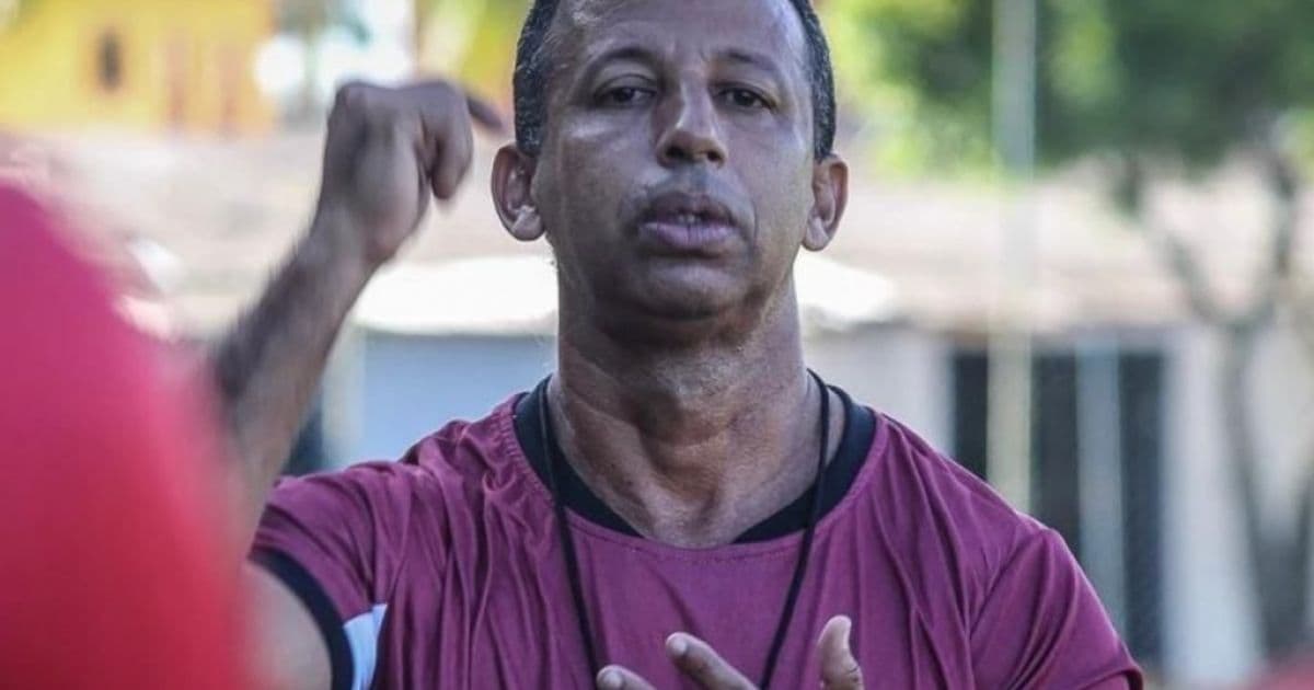 Em comum acordo, Botafogo-BA anuncia a saída do técnico Sérgio Araújo