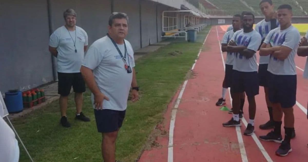 Galícia anuncia a saída do técnico Fernando Dourado