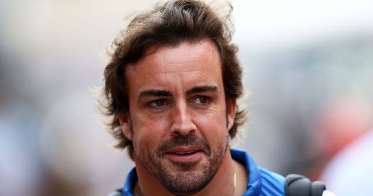 Bicampeão de F1, Alonso assina com a Aston Martin para vaga de Vettel em 2023