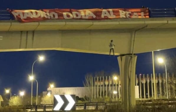 Quatro suspeitos por pendurar boneco de Vinicius Jr enforcado em ponte de Madri são presos pela polícia espanhola