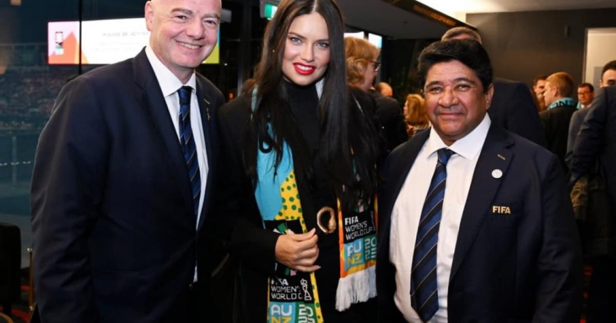 Gianni Infantino, Adriana Lima e Ednaldo Rodrigues se encontraram na abertura da Copa do Mundo Feminina