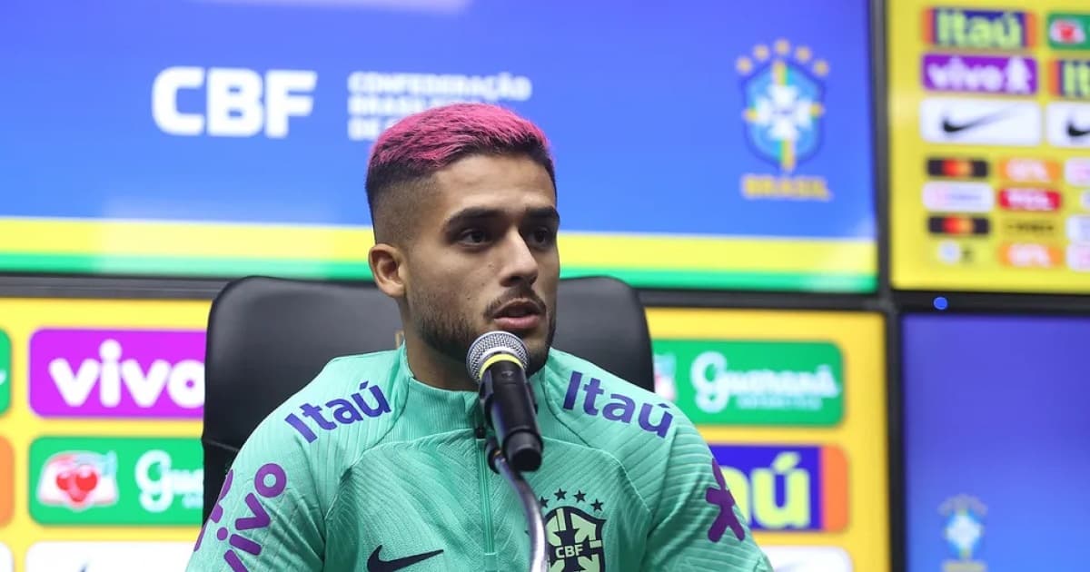 Lateral da Seleção, Yan Couto se desculpa após citar Daniel Alves como ídolo: "Foi no sentido do futebol"