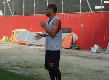Com Luís Aguiar, Ney Franco relaciona 20 jogadores para duelo contra o Sport