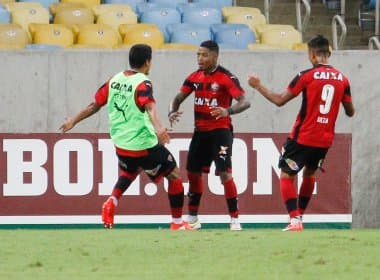 De forma reservada, Marinho faz crítica a arbitragem do jogo contra o Fluminense