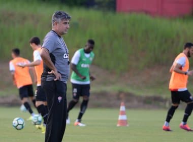  Vitória fecha treinos antes do clássico com o Bahia