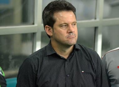 Argel Fucks detona diretoria do Vitória: 'Tinha muito fogo amigo'