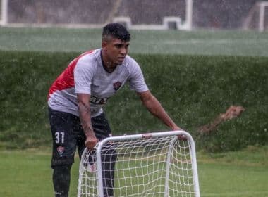Debaixo de chuva, Vitória inicia preparação pegar o Atlético-MG