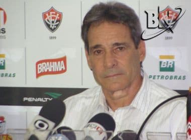Carpegiani é anunciado como novo técnico do Vitória