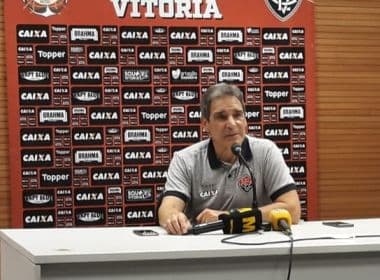 Carpegiani vê arbitragem no Brasil como ‘um pouco sofrível’ e defende profissionalização 