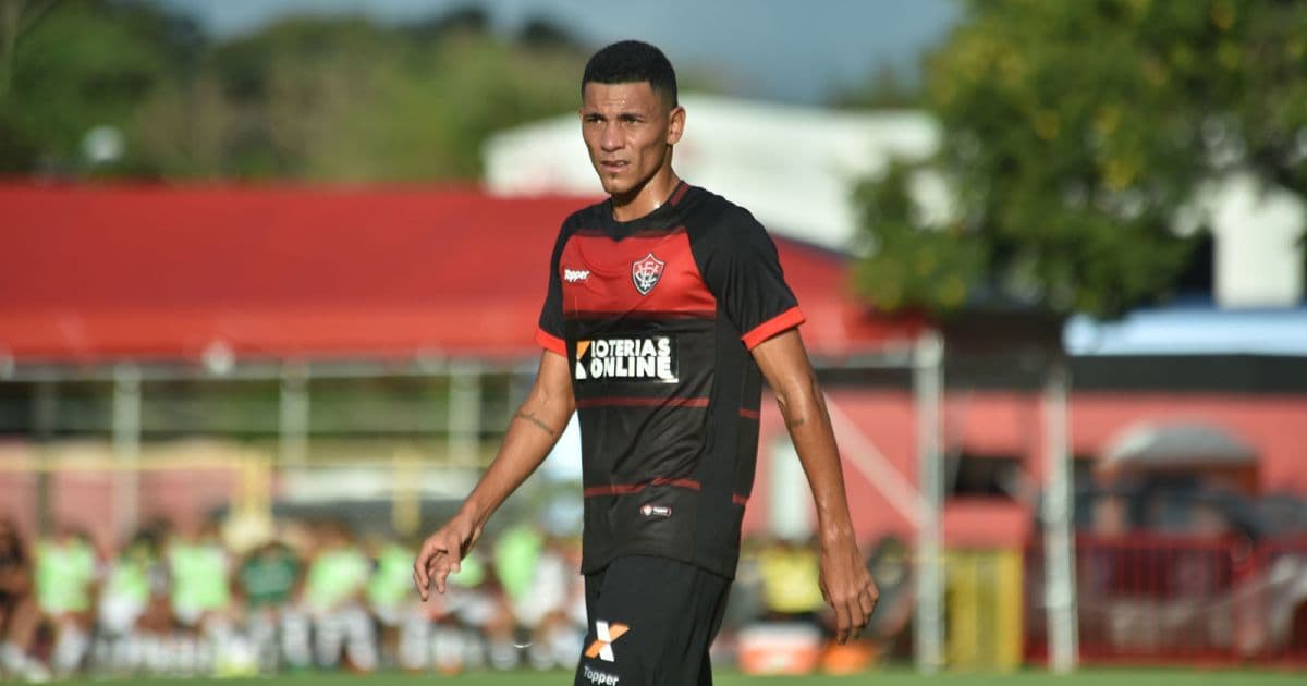 Léo Gomes pede rescisão do contrato com o Vitória na Justiça, que nega liminar