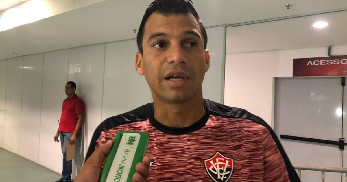 Neto Baiano fala de confusão na saída do campo: 'Jogador que gosta de fazer média'