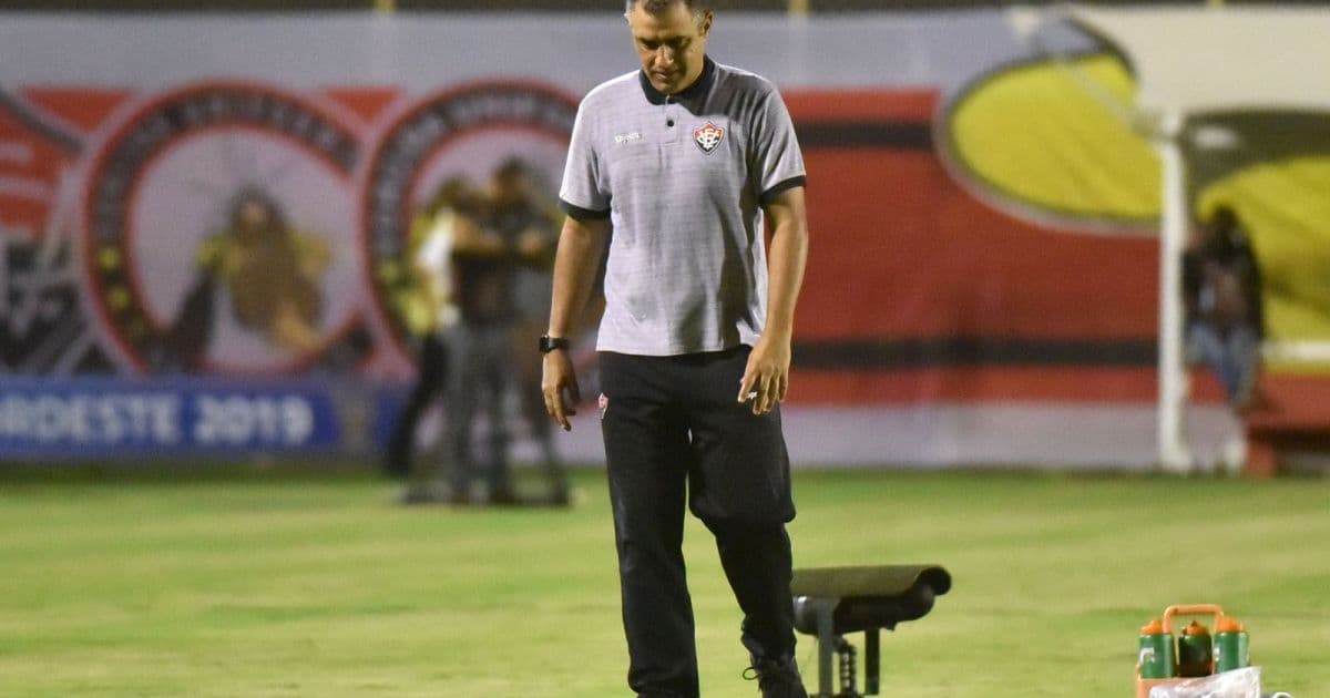 Marcelo Chamusca não resiste à eliminação no Campeonato Baiano e é demitido do Vitória