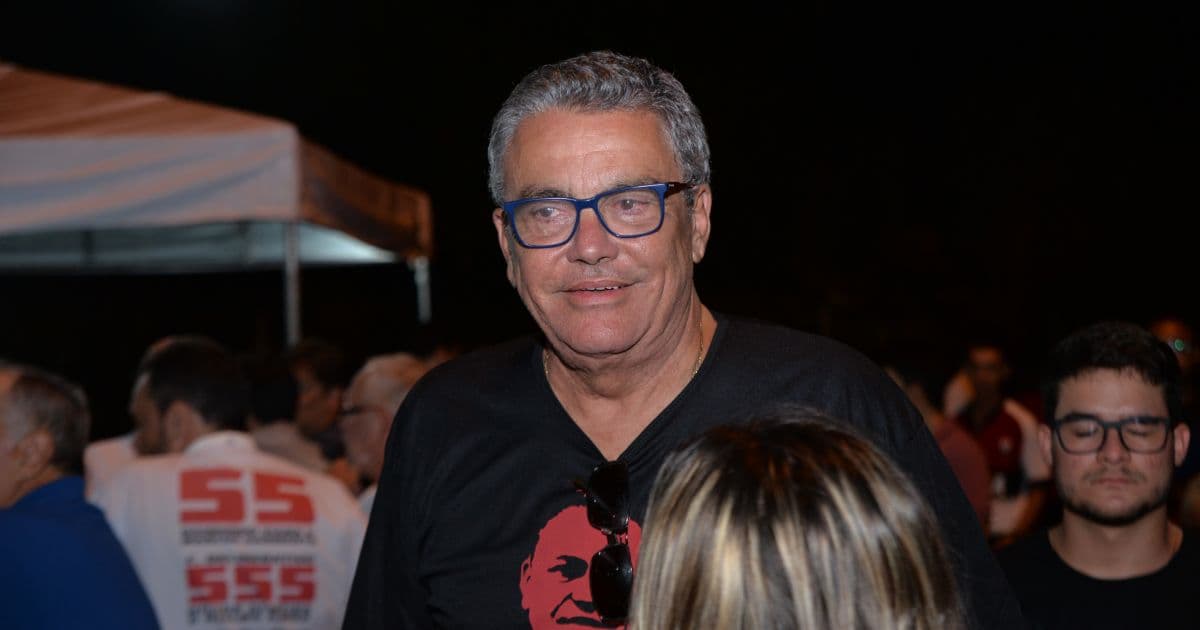 Paulo Carneiro vence eleição e volta a ser presidente do Vitória