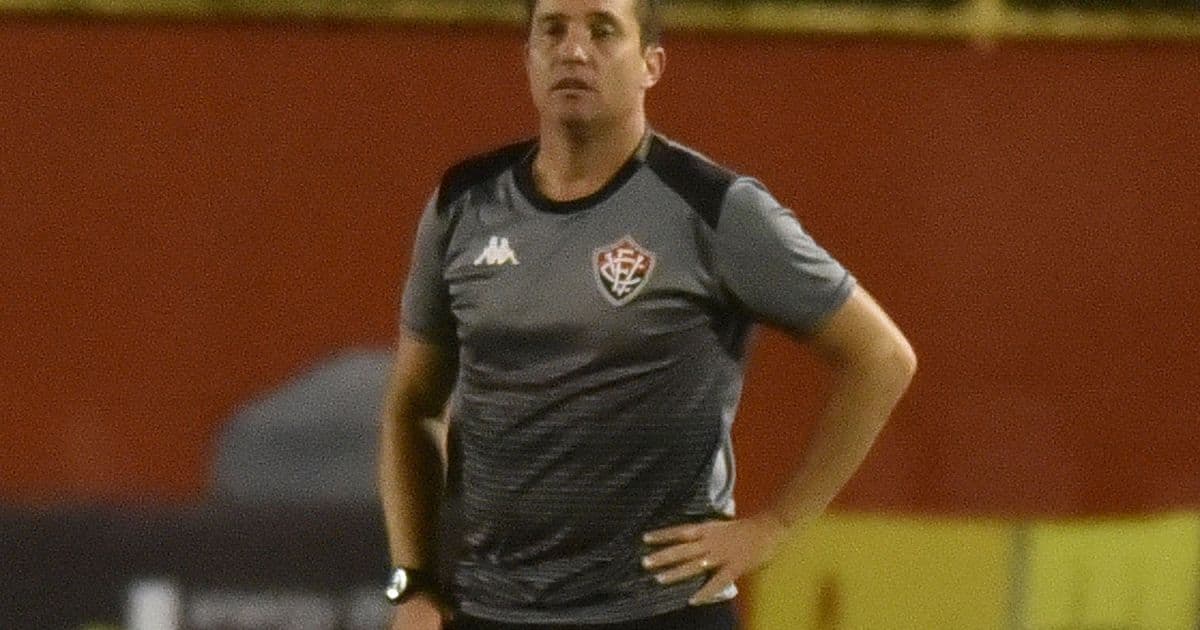 Osmar Loss é demitido do comando técnico do Vitória