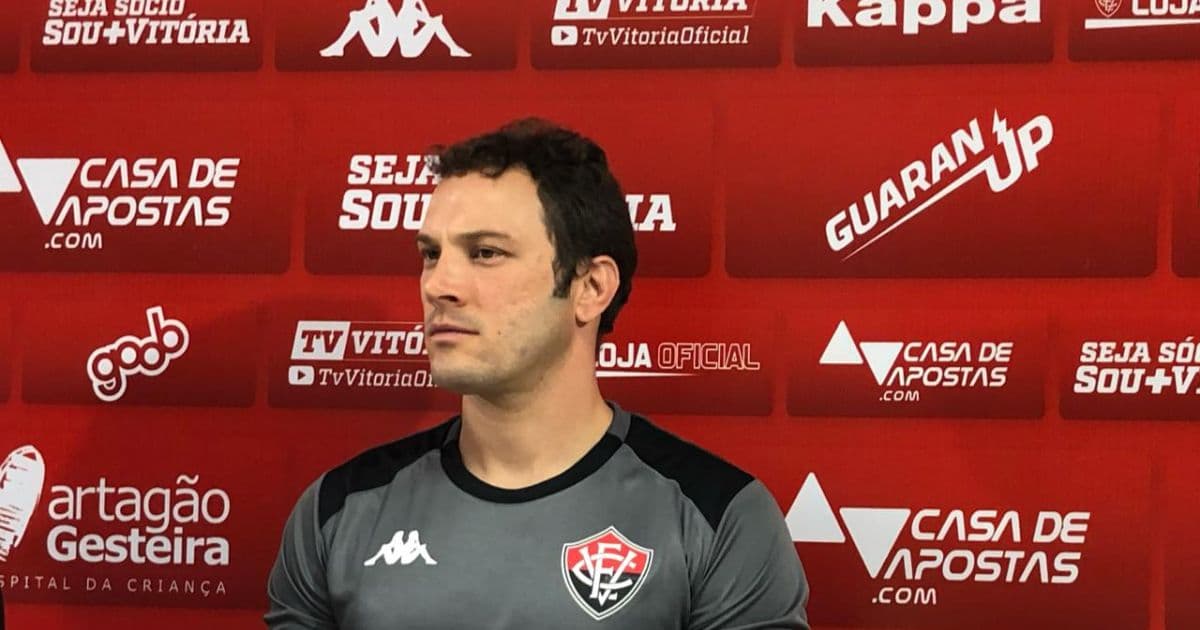 Vitória anuncia Bruno Pivetti como coordenador técnico da base e auxiliar de Carlos Amadeu